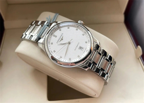 浪琴手表脏了怎么修复